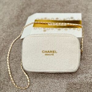 Chanel 2024 Holiday makeup pouch bag on Chain!